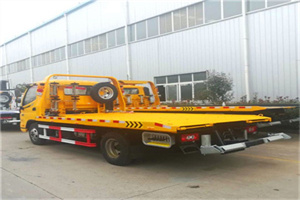 雁山附近拖车救援搭电