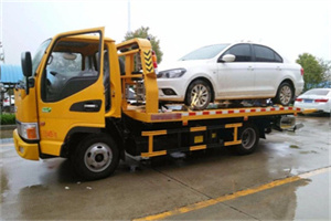 雁山附近拖车救援24小时服务热线